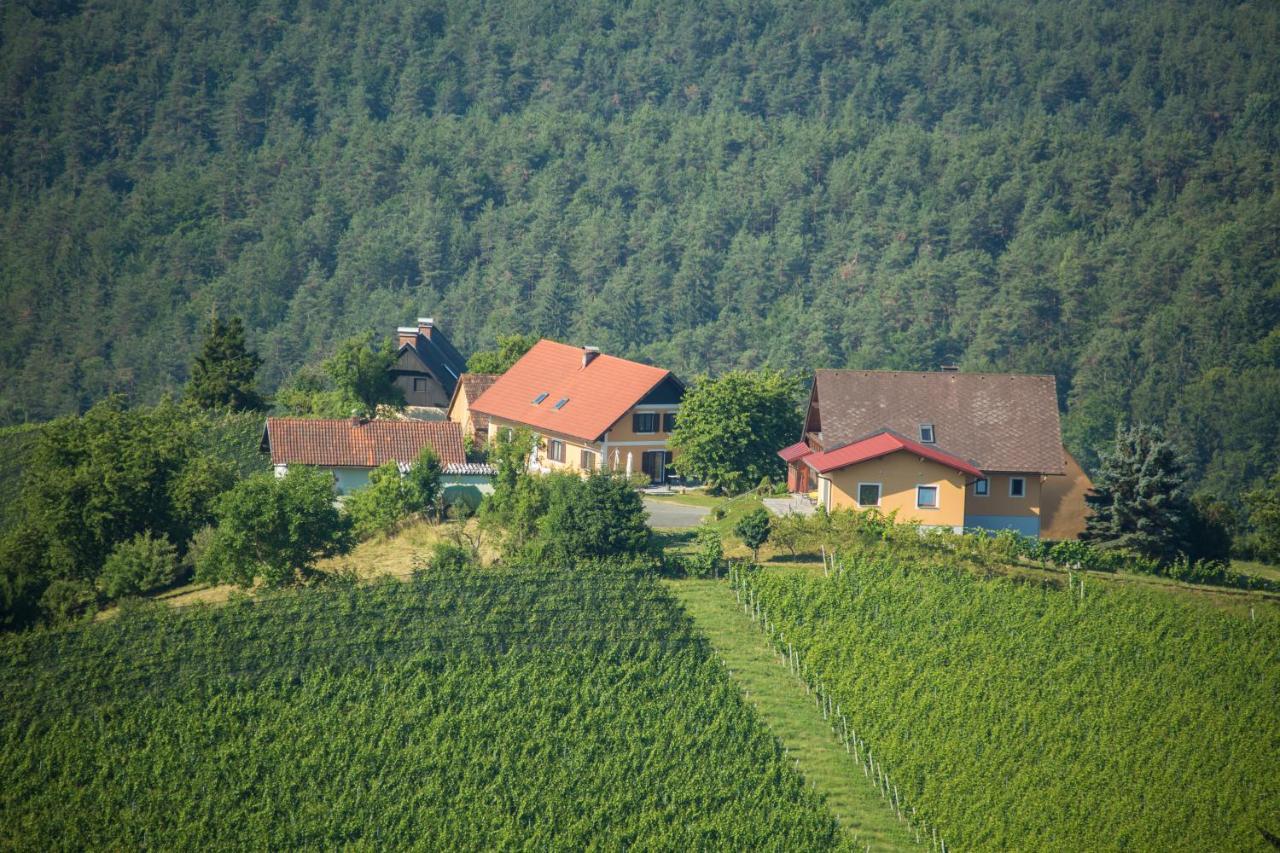 Gaestehaus Grasch Kitzeck im Sausal Exterior photo